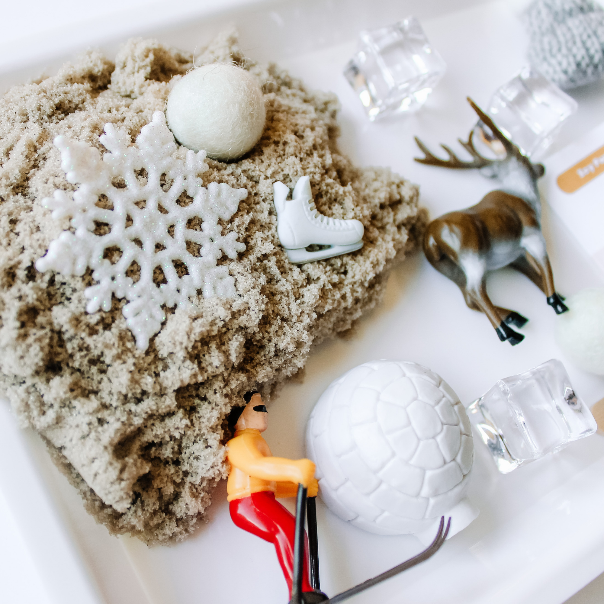 Build-A-Snowman Mini Sensory Kit